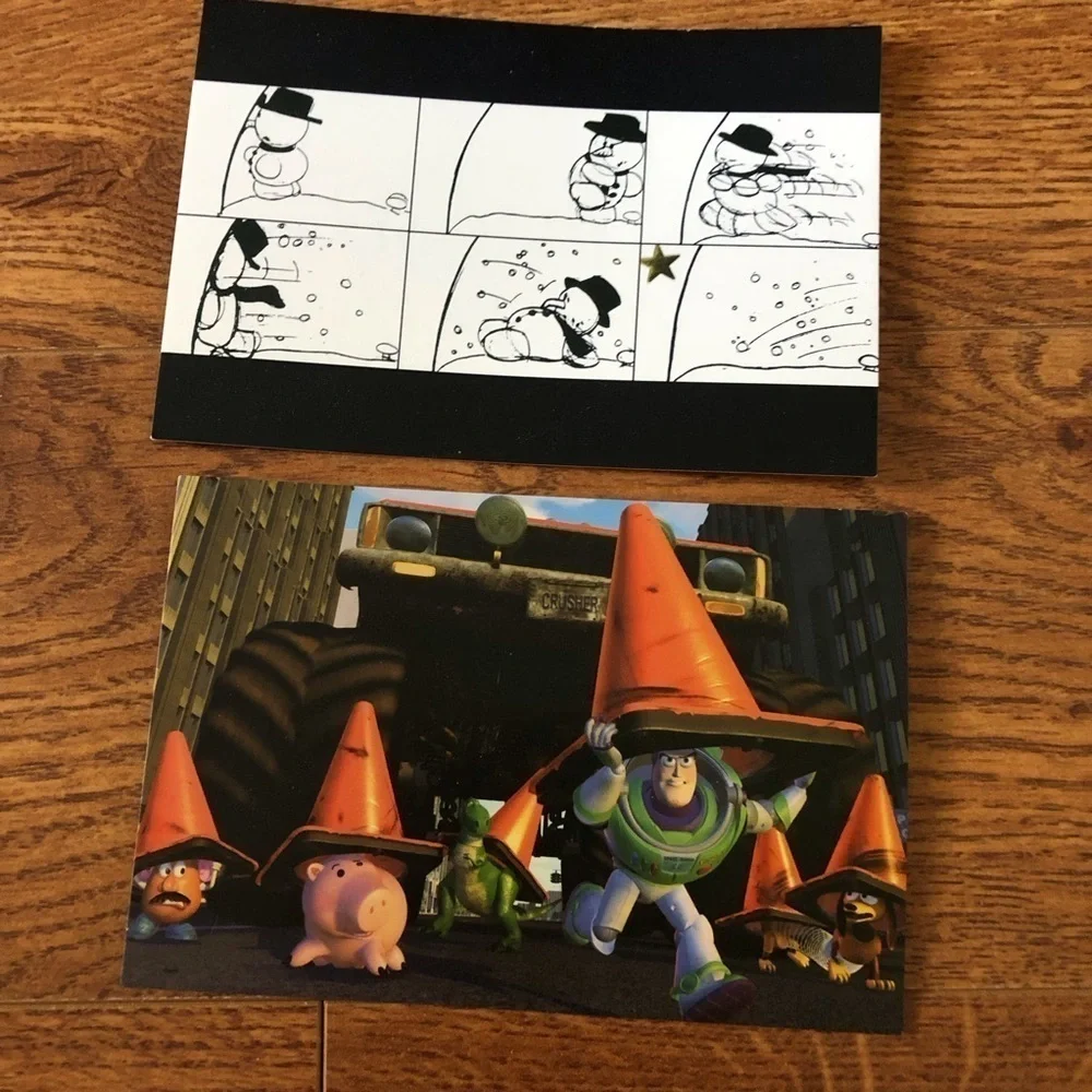 Disney Pixar: Post Card set of 2